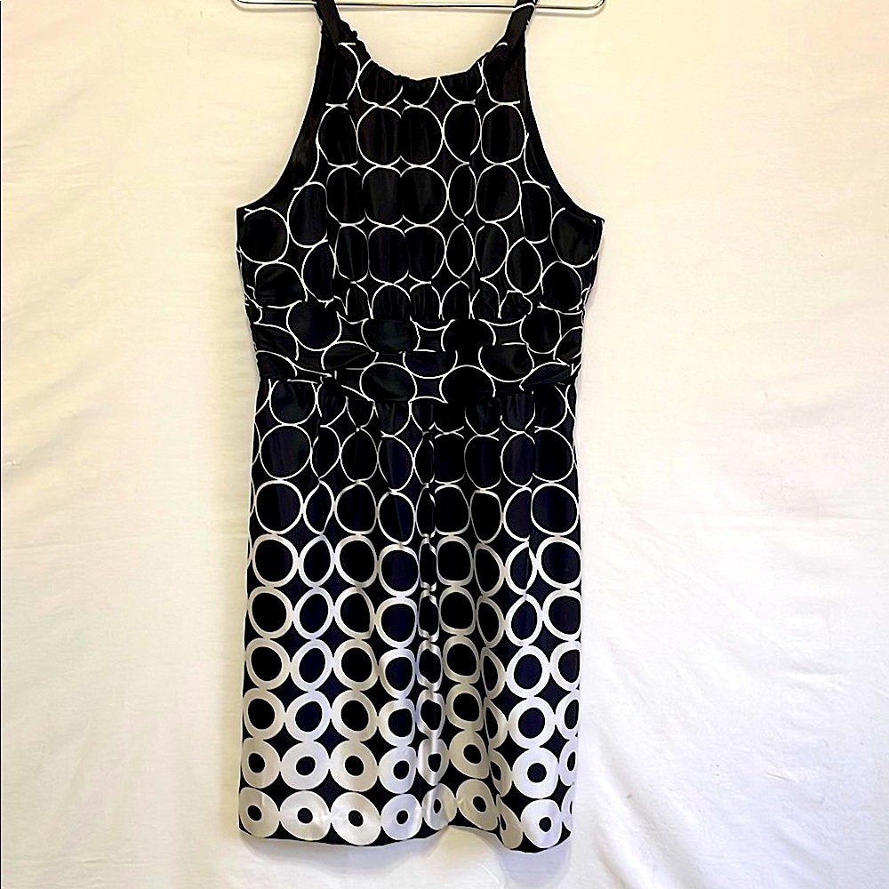 WHITE HOUSE BLACK MARKET Chic Black and White Circle Pattern Silk Dress